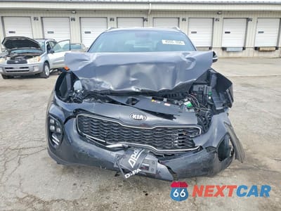 Piąte zdjęcie samochodu w środku: 2019 KIA SPORTAGE EX VIN:KNDPNCAC7K7567178 - miniatura