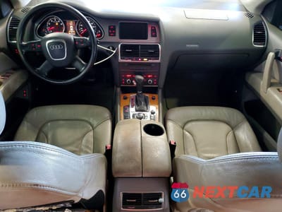 Zdjęcie 8 z 13 samochodu: 2007 AUDI Q7 4.2 QUATTRO PREMIUM VIN:WA1BV94L27D080658 - miniatura