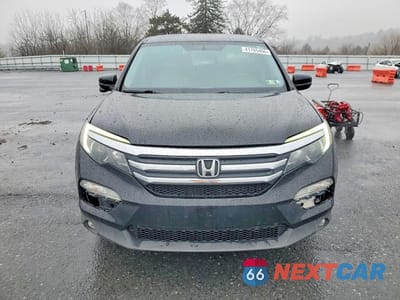 Piąte zdjęcie samochodu w środku: 2018 HONDA PILOT EX VIN:5FNYF6H32JB042899 - miniatura