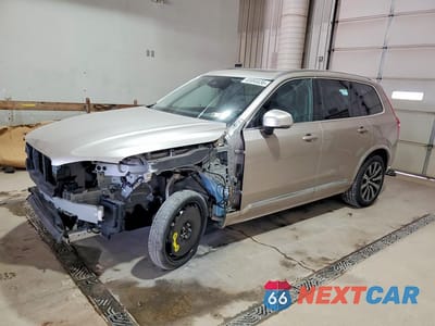 2025 VOLVO XC90 CORE YV4M12PJ4S1325236 - główne zdjęcie licytacji z USA - miniatura