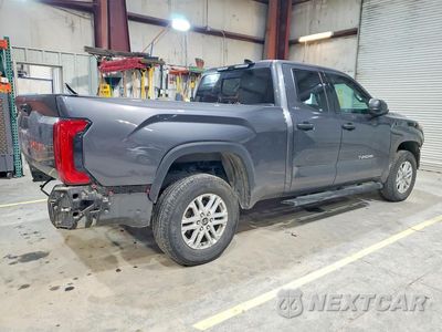Trzecie zdjęcie samochodu z tyłu: 2023 TOYOTA TUNDRA DOUBLE CAB SR VIN:5TFLA5DA0PX073252 - miniatura