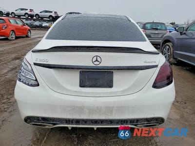 Zdjęcie 6 z 11 samochodu: 2017 MERCEDES-BENZ C 300 4MATIC VIN:55SWF4KB2HU204146 - miniatura