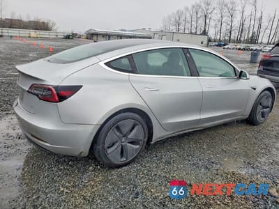 Trzecie zdjęcie samochodu z tyłu: 2018 TESLA MODEL 3 VIN:5YJ3E1EB1JF104465 - miniatura