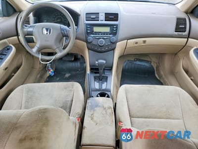 Zdjęcie 8 z 12 samochodu: 2005 HONDA ACCORD LX VIN:1HGCM56495A026611 - miniatura