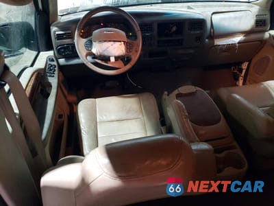 Zdjęcie 8 z 13 samochodu: 2002 FORD EXCURSION LIMITED VIN:1FMNU43S42ED37058 - miniatura