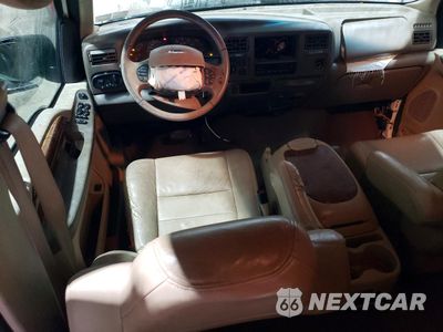 Zdjęcie 8 z 13 samochodu: 2002 FORD EXCURSION LIMITED VIN:1FMNU43S42ED37058 - miniatura