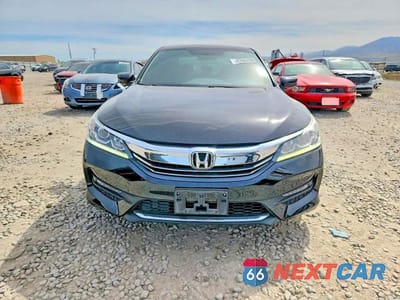 Piąte zdjęcie samochodu w środku: 2017 HONDA ACCORD SPORT SPECIAL EDITION VIN:1HGCR2F19HA057805 - miniatura