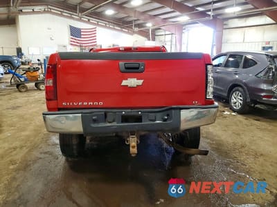 Zdjęcie 6 z 12 samochodu: 2007 CHEVROLET SILVERADO K1500 CREW CAB VIN:2GCEK13MX71694330 - miniatura