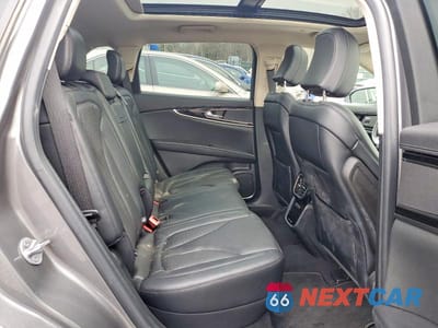 Zdjęcie 11 z 13 samochodu: 2022 LINCOLN NAUTILUS RESERVE VIN:2LMPJ8K94NBL25231 - miniatura