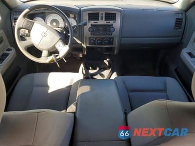 Zdjęcie 8 z 12 samochodu: 2006 DODGE DAKOTA QUAD SLT VIN:1D7HE48N46S640727 - miniatura
