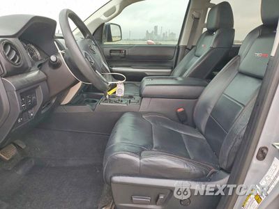 Zdjęcie 7 z 13 samochodu: 2017 TOYOTA TUNDRA TRD PRO VIN:5TFDY5F15HX644166 - miniatura