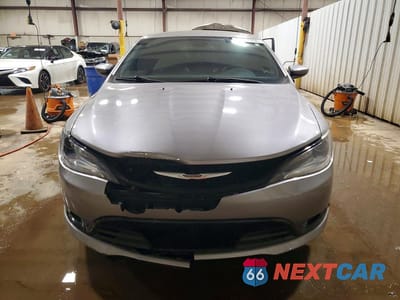 Piąte zdjęcie samochodu w środku: 2015 CHRYSLER 200 S VIN:1C3CCCDG5FN736543 - miniatura