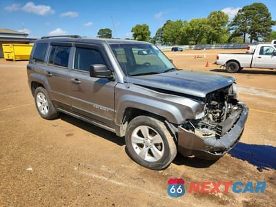Czwarte zdjęcie samochodu z boku: 2012 JEEP PATRIOT SPORT VIN:1C4NJPBB3CD509782 - miniatura