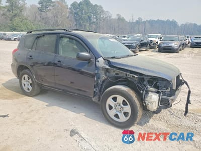 Czwarte zdjęcie samochodu z boku: 2007 TOYOTA RAV4 BASE VIN:JTMBD33V576047196 - miniatura