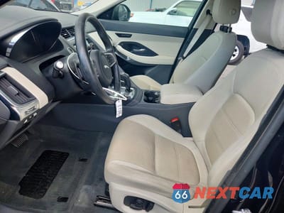 Zdjęcie 7 z 13 samochodu: 2020 JAGUAR E-PACE S VIN:SADFK2FX9L1Z76107 - miniatura