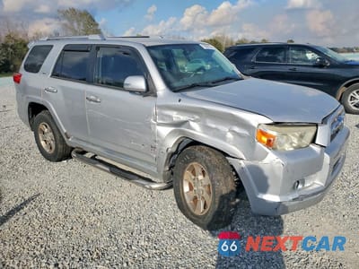Czwarte zdjęcie samochodu z boku: 2010 TOYOTA 4RUNNER SR5 VIN:JTEBU5JR8A5019628 - miniatura