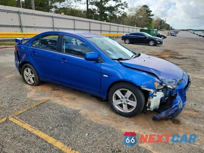 Czwarte zdjęcie samochodu z boku: 2009 MITSUBISHI LANCER ES VIN:JA3AU26U89U034271 - miniatura