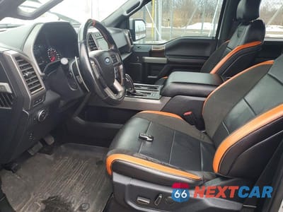 Zdjęcie 7 z 13 samochodu: 2017 FORD F150 RAPTOR VIN:1FTFW1RG4HFA83875 - miniatura