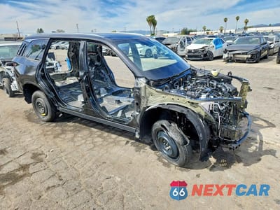 Czwarte zdjęcie samochodu z boku: 2026 LEXUS TX 350 PREMIUM VIN:5TDAAAB66TS056003 - miniatura