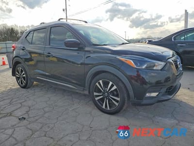 Czwarte zdjęcie samochodu z boku: 2019 NISSAN KICKS SR VIN:3N1CP5CUXKL481727 - miniatura