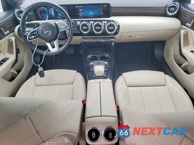 Zdjęcie 8 z 12 samochodu: 2019 MERCEDES-BENZ A 220 4MATIC VIN:WDD3G4FB4KW020783 - miniatura
