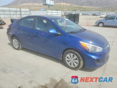 Czwarte zdjęcie samochodu z boku: 2016 HYUNDAI ACCENT SE VIN:KMHCT4AE4GU119965 - miniatura