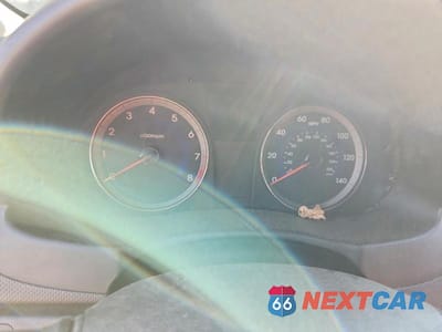 Zdjęcie 9 z 11 samochodu: 2013 HYUNDAI ACCENT GS VIN:KMHCT5AE0DU087873 - miniatura