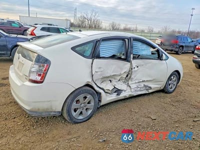 Trzecie zdjęcie samochodu z tyłu: 2005 TOYOTA PRIUS BASE VIN:JTDKB20U153125791 - miniatura