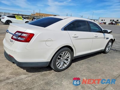 Trzecie zdjęcie samochodu z tyłu: 2015 FORD TAURUS LIMITED VIN:1FAHP2F86FG146528 - miniatura
