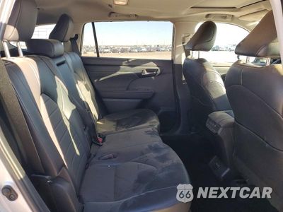 Zdjęcie 11 z 13 samochodu: 2023 TOYOTA HIGHLANDER XLE VIN:5TDKDRAH3PS520223 - miniatura