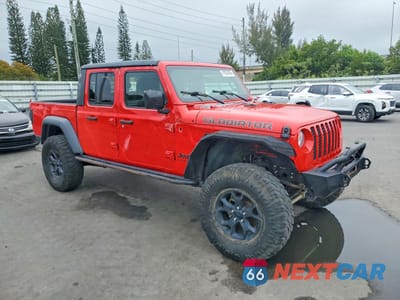 Czwarte zdjęcie samochodu z boku: 2020 JEEP GLADIATOR SPORT VIN:1C6HJTAG2LL160338 - miniatura