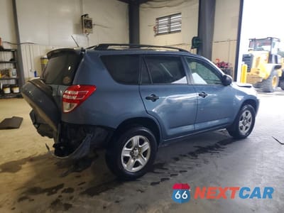 Trzecie zdjęcie samochodu z tyłu: 2010 TOYOTA RAV4 BASE VIN:JTMZF4DV1A5017719 - miniatura
