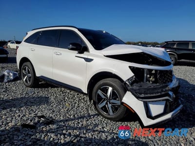 Czwarte zdjęcie samochodu z boku: 2021 KIA SORENTO EX VIN:5XYRH4LFXMG036933 - miniatura
