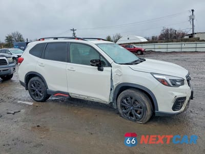 Czwarte zdjęcie samochodu z boku: 2021 SUBARU FORESTER SPORT VIN:JF2SKALC9MH456408 - miniatura