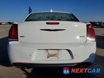 Zdjęcie 6 z 12 samochodu: 2022 CHRYSLER 300 TOURING L VIN:2C3CCASG2NH236967 - miniatura