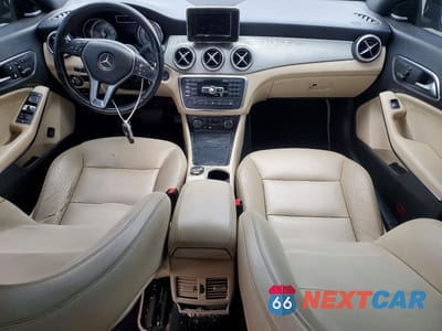Zdjęcie 8 z 11 samochodu: 2014 MERCEDES-BENZ CLA 250 VIN:WDDSJ4EB4EN045529 - miniatura