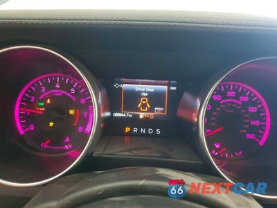 Zdjęcie 9 z 12 samochodu: 2020 FORD MUSTANG VIN:1FATP8UH7L5161921 - miniatura