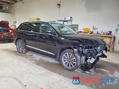 Czwarte zdjęcie samochodu z boku: 2019 AUDI Q7 PREMIUM PLUS VIN:WA1LAAF74KD002876 - miniatura