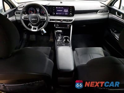 Zdjęcie 8 z 11 samochodu: 2023 KIA K5 LXS VIN:5XXG14J25PG195363 - miniatura