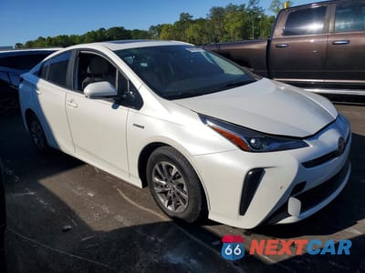 Czwarte zdjęcie samochodu z boku: 2019 TOYOTA PRIUS XLE VIN:JTDKARFUXK3076234 - miniatura