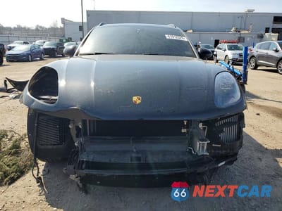 Piąte zdjęcie samochodu w środku: 2021 PORSCHE MACAN GTS VIN:WP1AG2A57MLB52740 - miniatura
