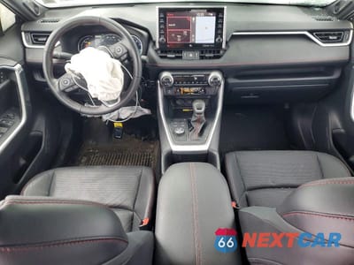 Zdjęcie 8 z 13 samochodu: 2022 TOYOTA RAV4 PRIME XSE VIN:JTMFB3FV8ND086151 - miniatura