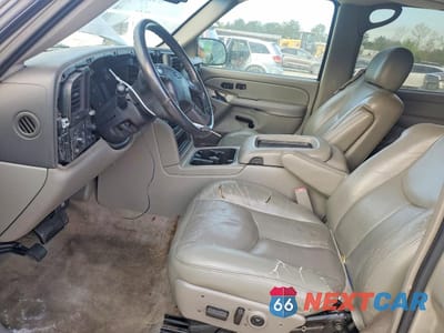 Zdjęcie 7 z 13 samochodu: 2005 CHEVROLET SUBURBAN C1500 VIN:3GNEC16Z95G152555 - miniatura