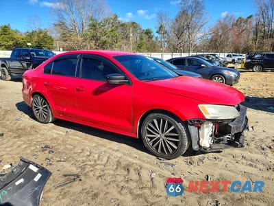 Czwarte zdjęcie samochodu z boku: 2016 VOLKSWAGEN JETTA SPORT VIN:3VWD17AJ6GM320720 - miniatura