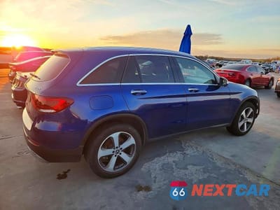 Trzecie zdjęcie samochodu z tyłu: 2020 MERCEDES-BENZ GLC 300 4MATIC VIN:W1N0G8EB5LF762304 - miniatura