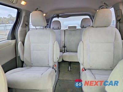 Zdjęcie 10 z 12 samochodu: 2017 TOYOTA SIENNA L 7-PASSENGER VIN:5TDZZ3DC6HS798550 - miniatura