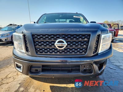 Piąte zdjęcie samochodu w środku: 2019 NISSAN TITAN S VIN:1N6AA1CJ9KN519661 - miniatura