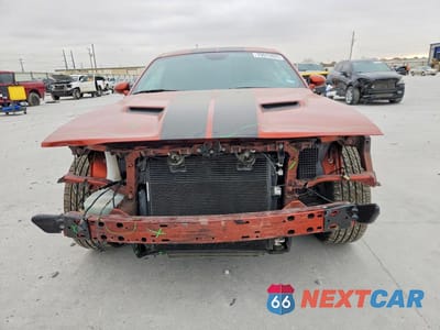 Piąte zdjęcie samochodu w środku: 2023 DODGE CHALLENGER SXT VIN:2C3CDZAG4PH629689 - miniatura