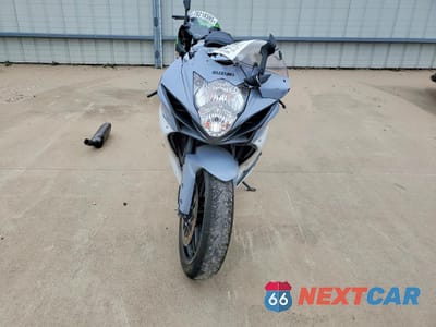 Drugie zdjęcie samochodu z przodu: 2022 SUZUKI GSX-R600 VIN:JS1GN7FA0N7100939 - miniatura