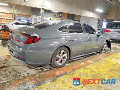 Trzecie zdjęcie samochodu z tyłu: 2021 HYUNDAI SONATA SE VIN:5NPEG4JA9MH127323 - miniatura